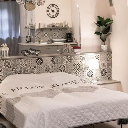 Alandala Story Apartment Cluj-Napoca Ngoại thất bức ảnh