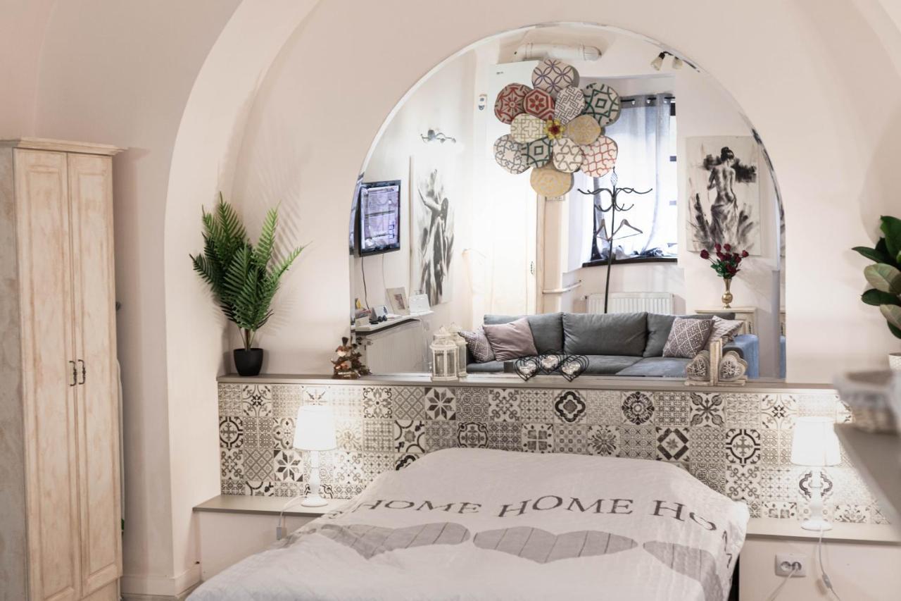Alandala Story Apartment Cluj-Napoca Ngoại thất bức ảnh