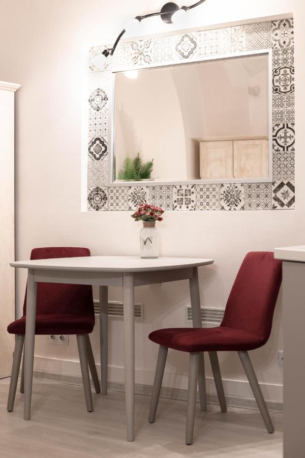 Alandala Story Apartment Cluj-Napoca Ngoại thất bức ảnh