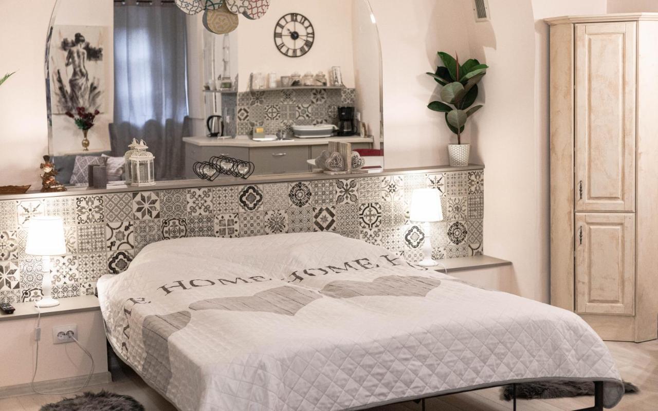 Alandala Story Apartment Cluj-Napoca Ngoại thất bức ảnh